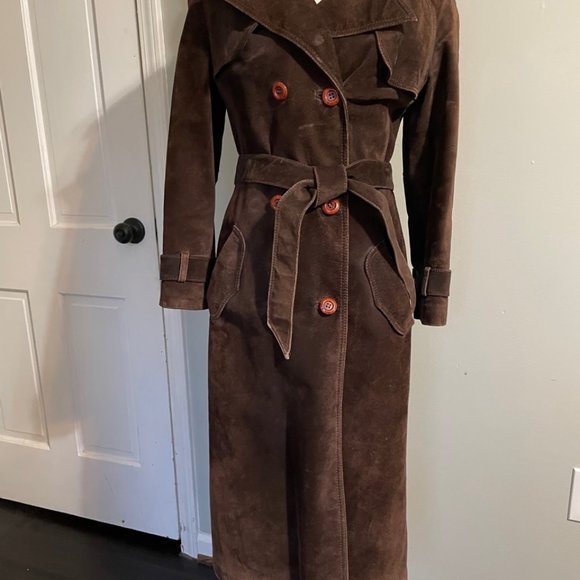 RARE! Vintage Leather Coat - Picture 2 of 8